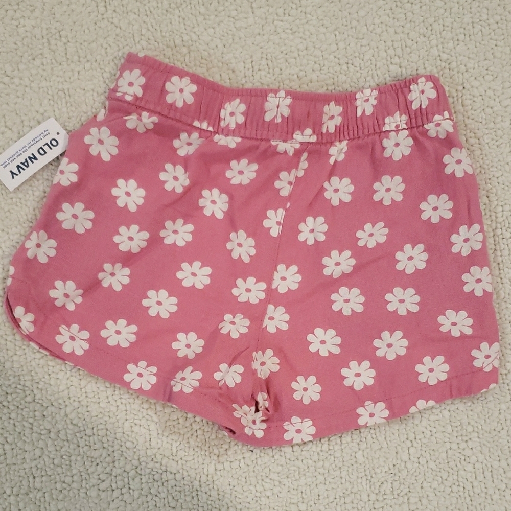Old Navy Pink and White Floral Lounge Shorts - Picture 5 of 6